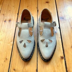 💐VTG The Original Dr. Martens mary janes pointed